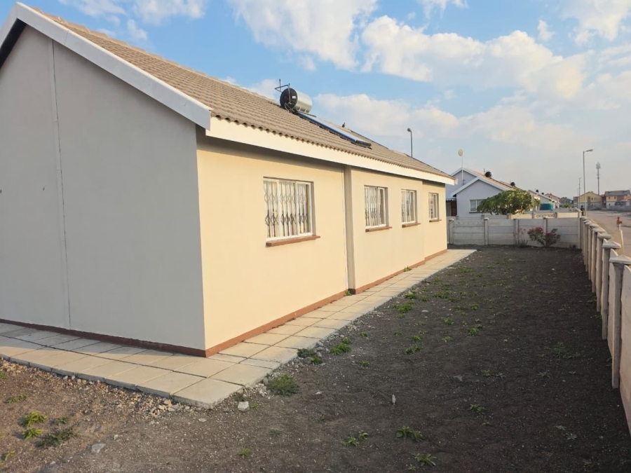 4 Bedroom Property for Sale in Freedom Park North West